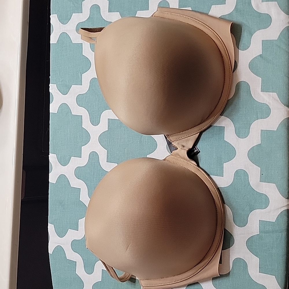 Victoria's Secret lined demi 36DD bra